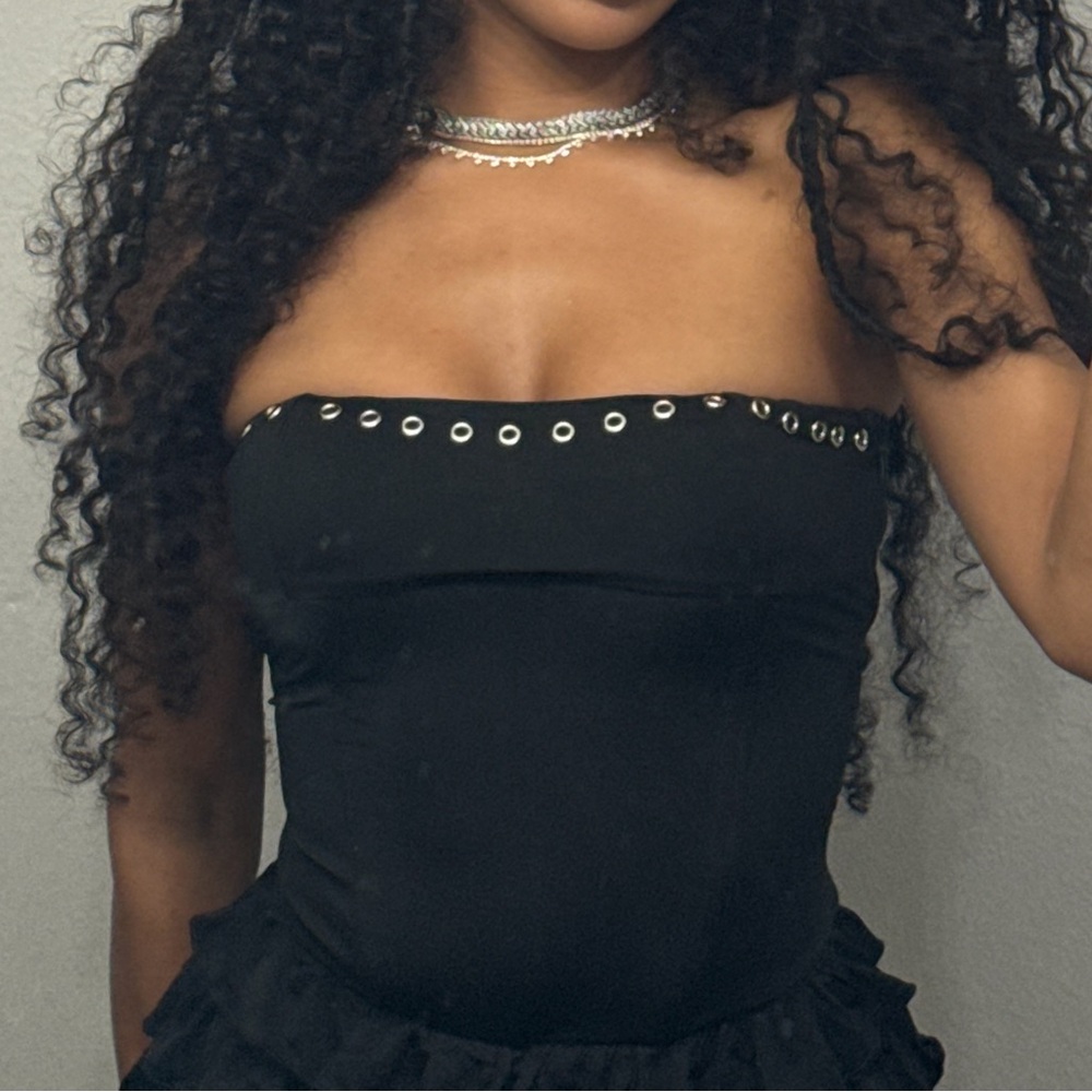 Elegant Black Strapless Mini Dress